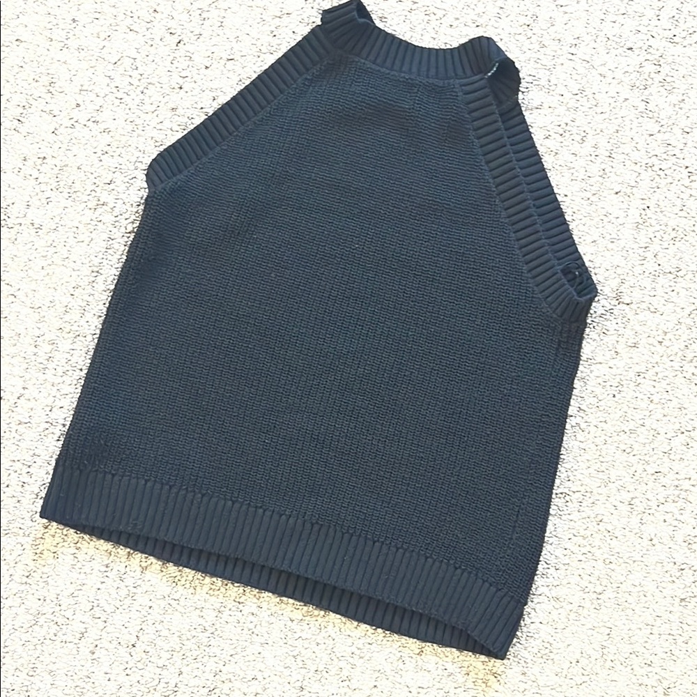 Black Sleeveless Knit Top